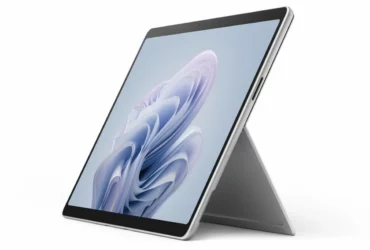 Microsoft Surface Pro 10 - 13" Ultra 7 165U 16GB 256GB