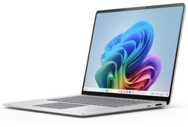 Microsoft Surface Laptop Copilot+ PC 7ème Edition 15" - Plat