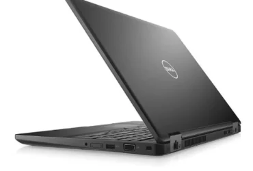 Dell Latitude 5590 - Ordinateur Portable Core i7 512 Go SSD
