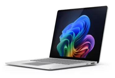 Microsoft EP2-21416 - Ordinateur Portable 15" avec 16 Go RAM