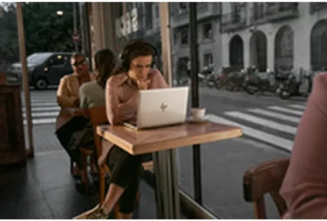 Ordinateur Portable HP AD2Z8ET#ABE - Performance et Fiabilit